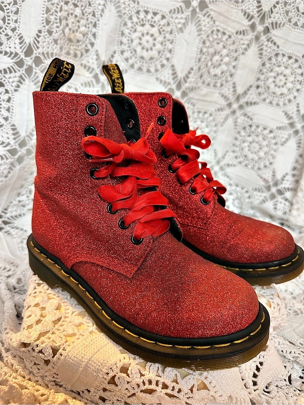 Dr. Martens 1460 Pascal Fine Glitter Lace-Up Boots Red Size 6 Ribbon Laces